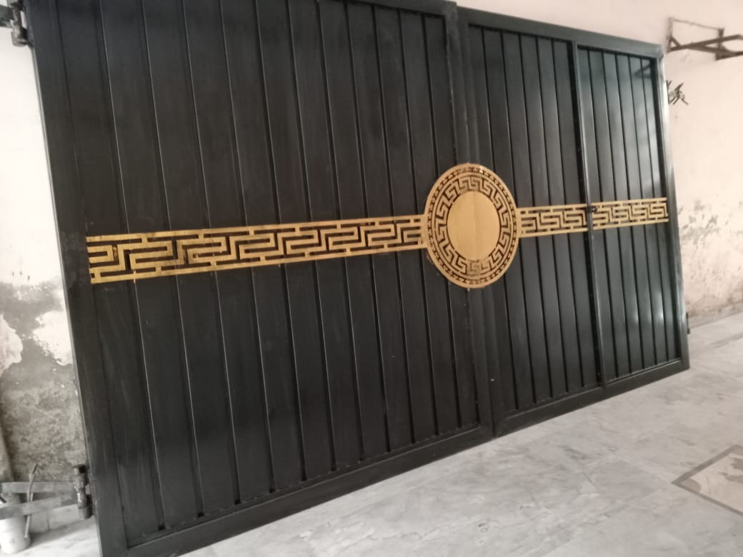 Black & Gold Geometric Metal Gate