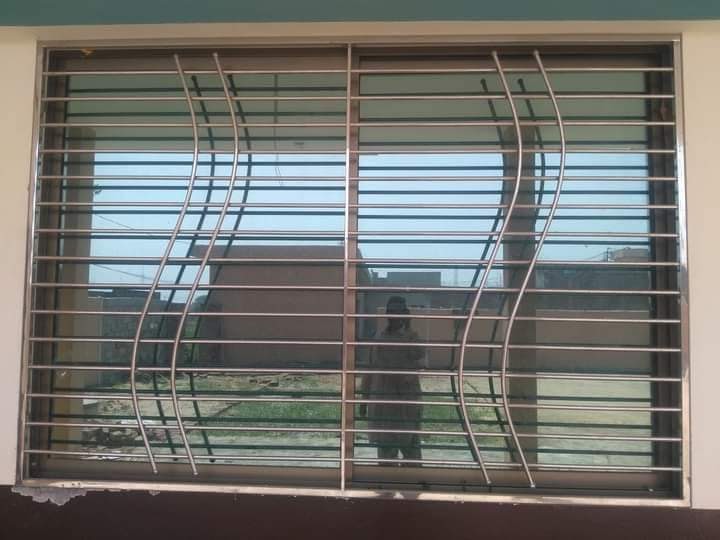 Polished Stainless Steel Wave Grill